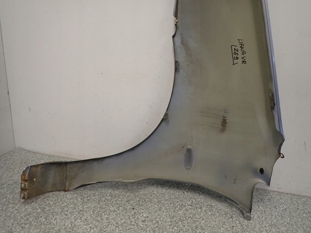 фото №11, Suzuki liana 01-07 крыло передний правый ze9