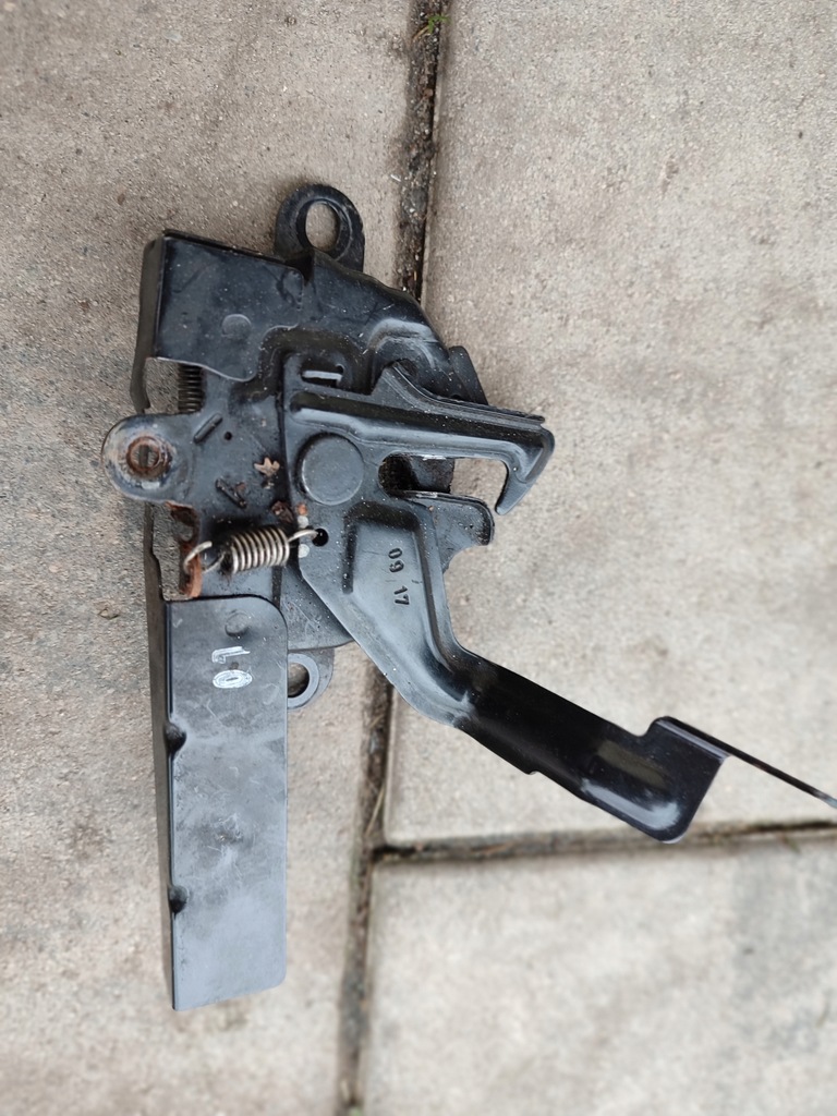 фото №8, Замок капот засов перед передний europa toyota chr c-hr