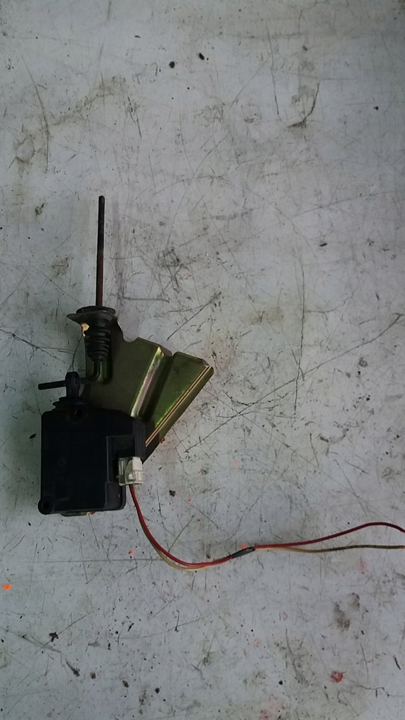 фото №1, Peugeot 607 привід кришка заливної пального