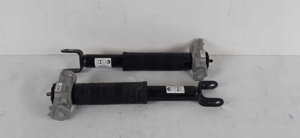 фото №1, Jeep grand cherokee wl 2.0 t амортизаторы задняя 68417126ab