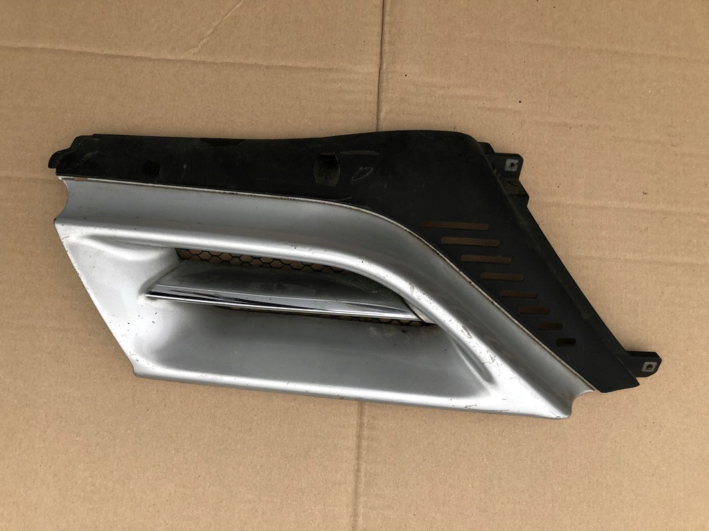 фото №1, Права решітка радіатора решітка радіатора alfa romeo 166 срібляста 98-04