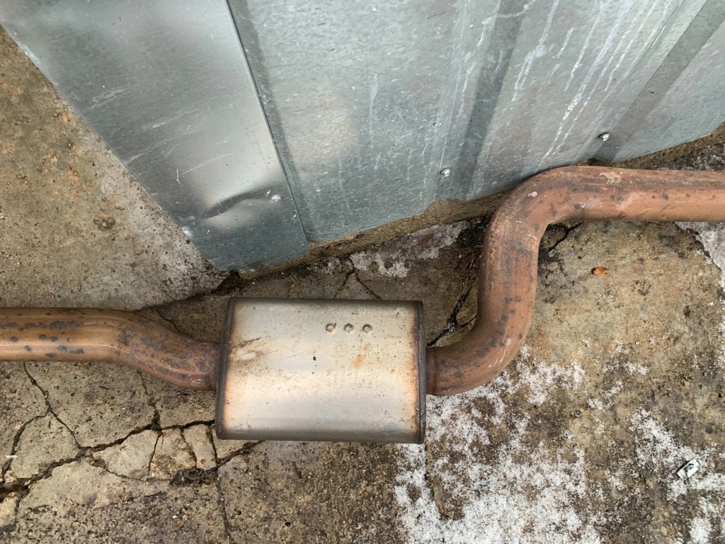 Гаситель bmw 3 f30, f80 8623286 2.0l hybrid 185kw 2016 с Разборки