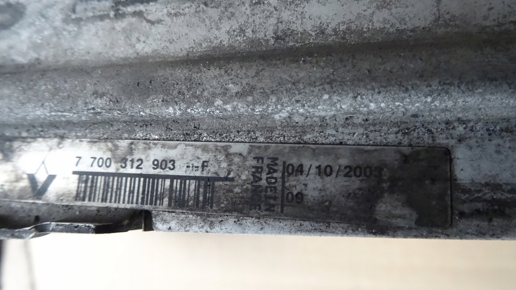 фото №5, Opel vivaro 1.9 dci интеркулер радиатор