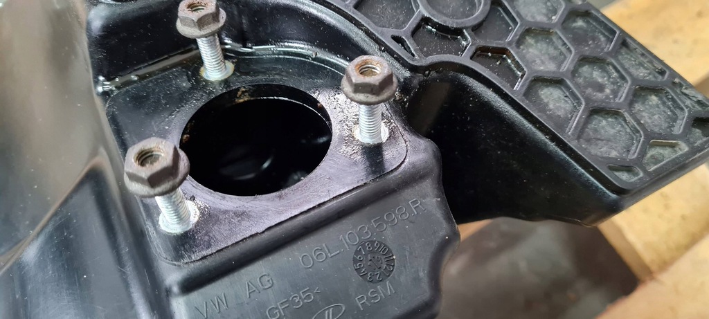 фото №12, A4 b9 8w lift поддон основание масла 2.0 tfsi 06l103598r a5 8w