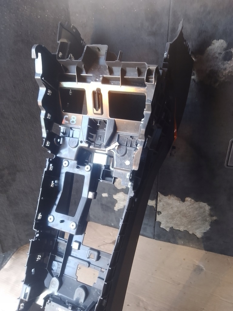 фото №7, Туннель средний audi a6 c8 4k1863241a