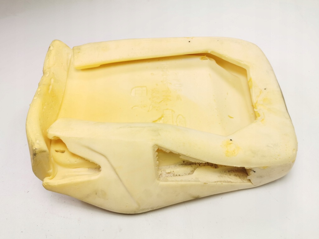 Гумовий елемент спинка сидіння правий перед ford focus 1998-2005 cak оригінальний номер 1215954 Зі Шроту