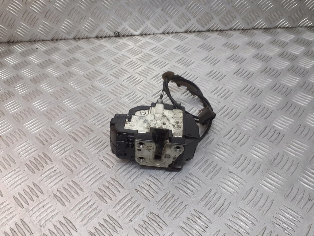 фото №1, Замок дверь правый перед nissan micra k12