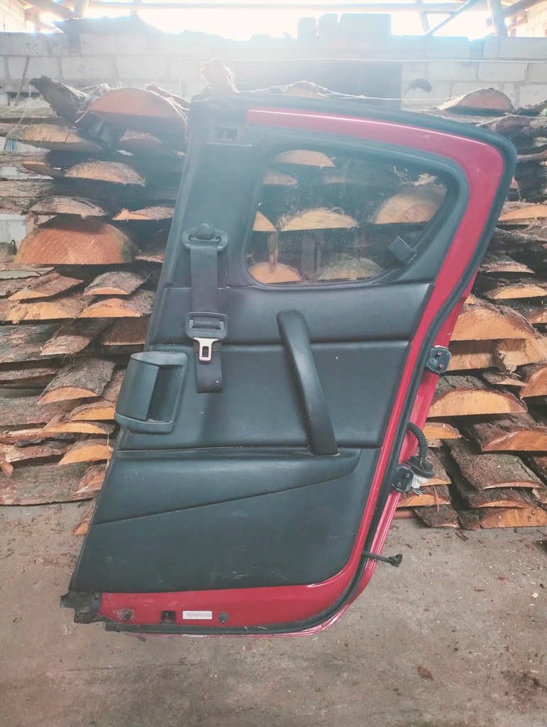 фото №6, Стекло дверь правый задняя mazda rx8 rx-8