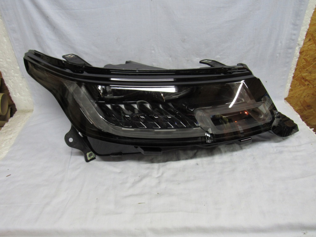 Купити Права range rover sport jk62 mid full led ідеальний стан eur