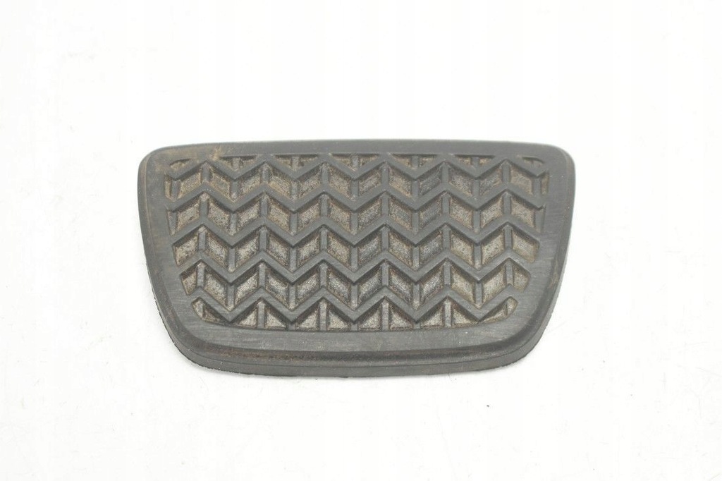 фото №1, Накладка резиновый элемент na педаль 47121-30080 lexus gs iv