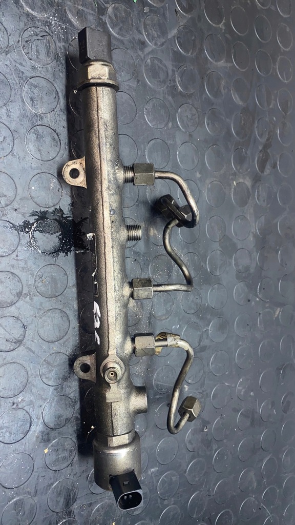 фото №1, Молдинг упорскування mercedes 2.2cdi #536