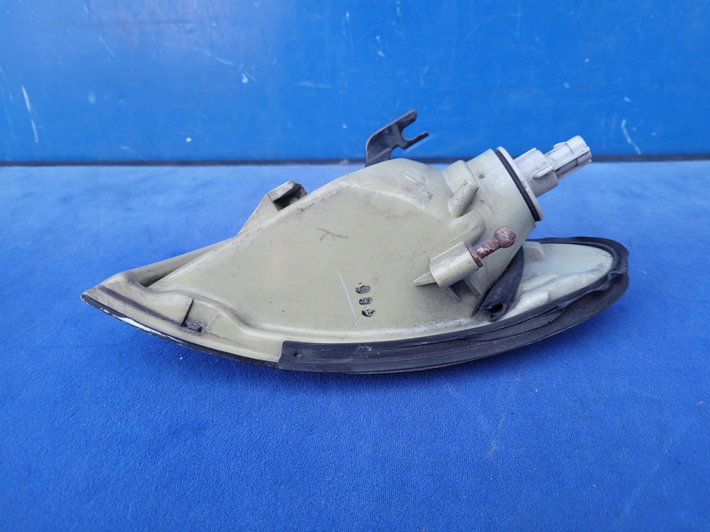 фото №8, Mazda mx6 92-97 1992-1997 поворотник правый передний