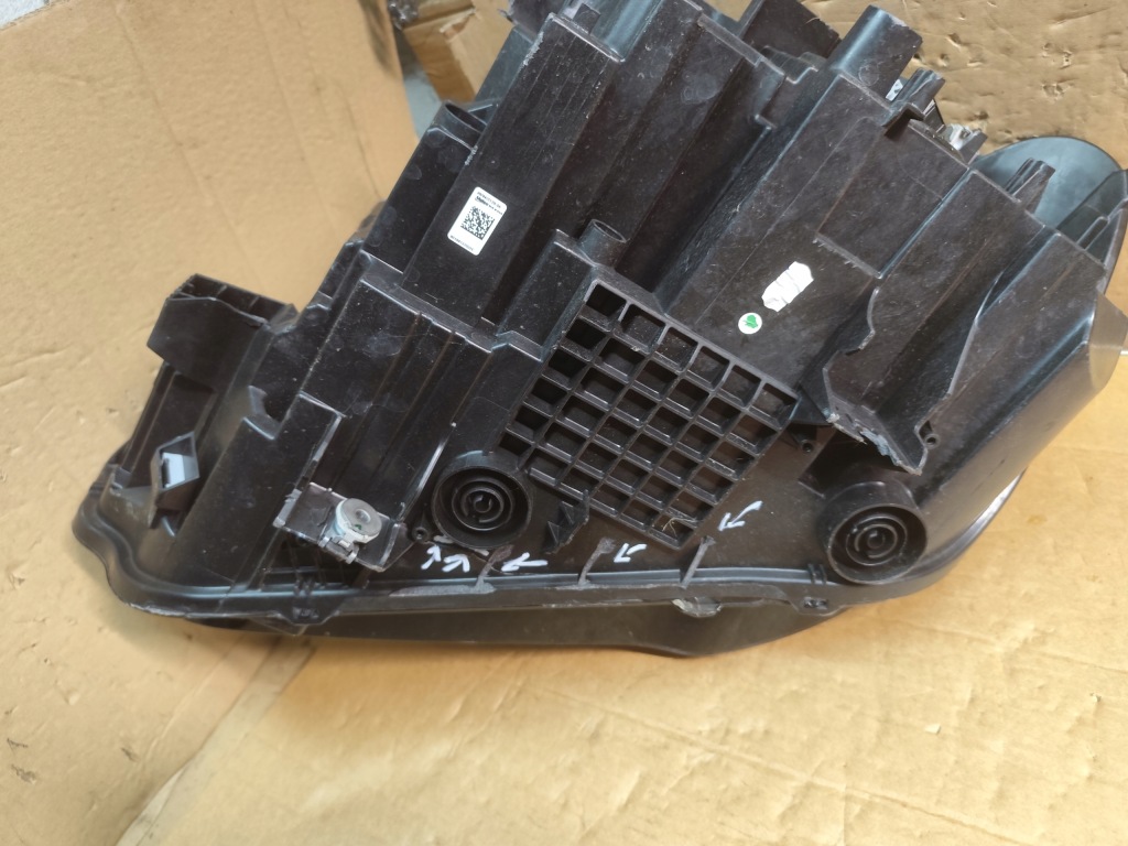 Фара перед правий bmw x1 f48 рестайлінг  full led 6311 5a01172-02 Зі Шроту