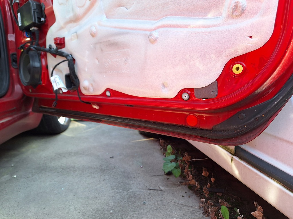 фото №12, Alfa romeo brera 939 spider двері праве 289/a rosso alfa vr.