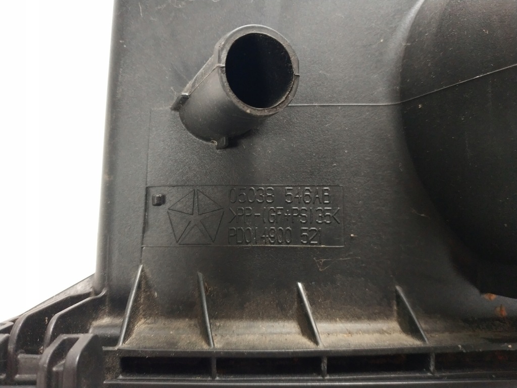 фото №5, Jeep grand cherokee wk2 корпус фильтра воздуха.