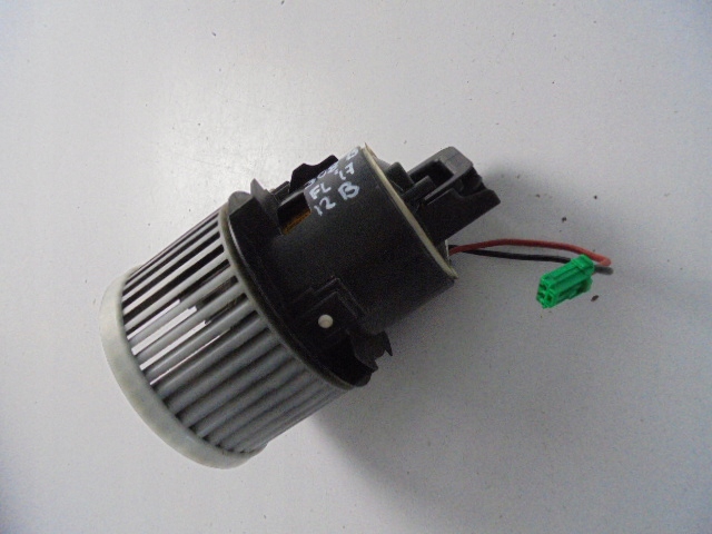 фото №4, Повітродувка обдув peugeot 308 ii t9 lift hb 2017 r