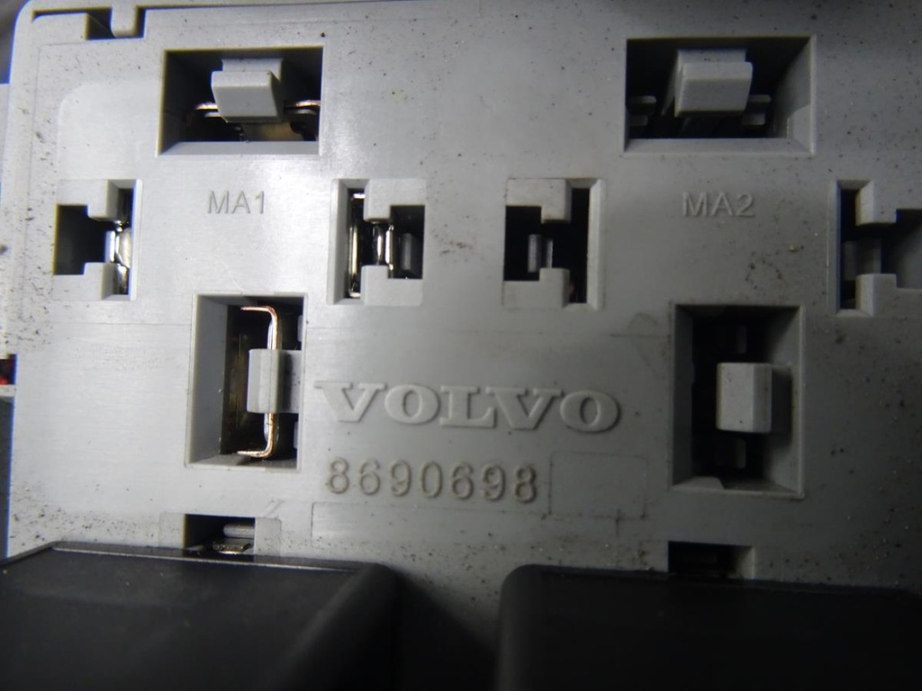 фото №8, Коробка запобіжників volvo xc90 8690698