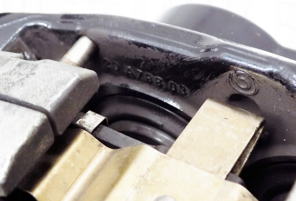 фото №14, Bmw i8 суппорты тормозные диски тормозные перед задняя