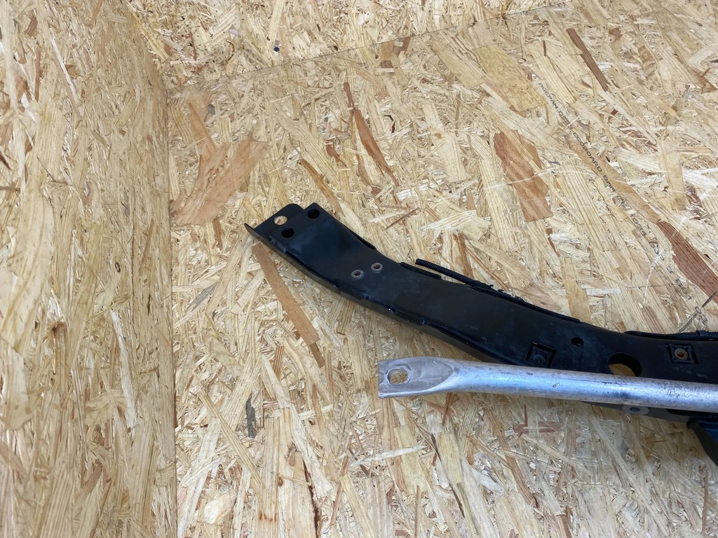 фото №10, Підсилювач pas передній верхній замок alfa romeo giulia 505470400 2016-