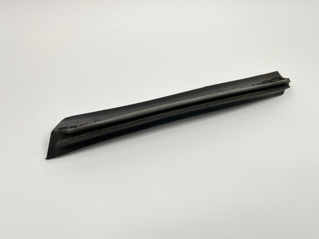 Захист прокладка ліва бампера заднього задній mercedes w124 1248850523 Київ