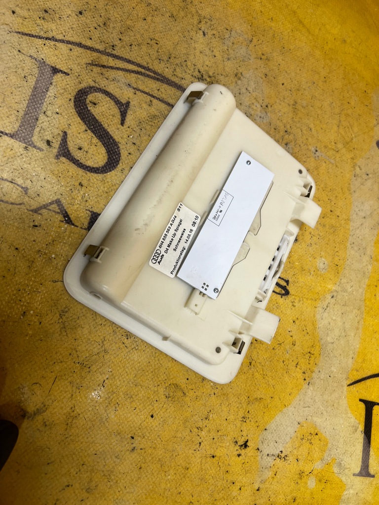 фото №9, Лампа зеркало внутреннее потолочный audi a8 d4 4h