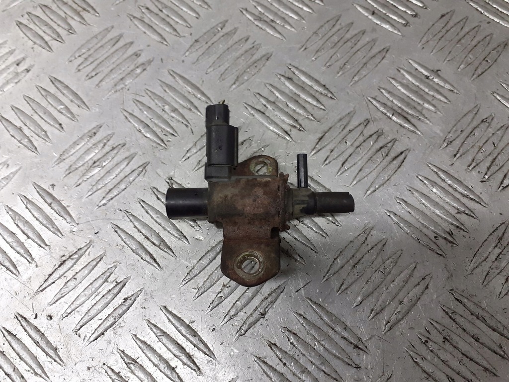 фото №1, Клапан вакуумa ford mondeo mk3 1s7g-9j559