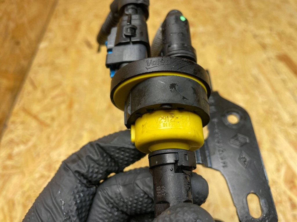 фото №9, Електроклапан клапан вакууму пального nissan renault v29122964