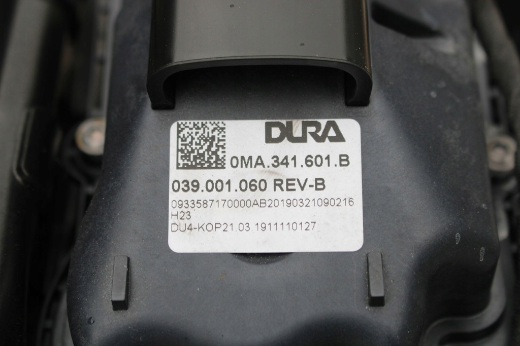 Купити Audi e-tron двигун eas easa 0ef901141ag перед передній etron 4ke399313b 0ma3