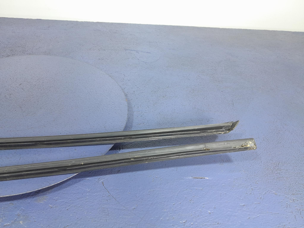 фото №5, Seat leon iv молдинг декоративная накладка стекло лобовое 2 szt 5fa854327