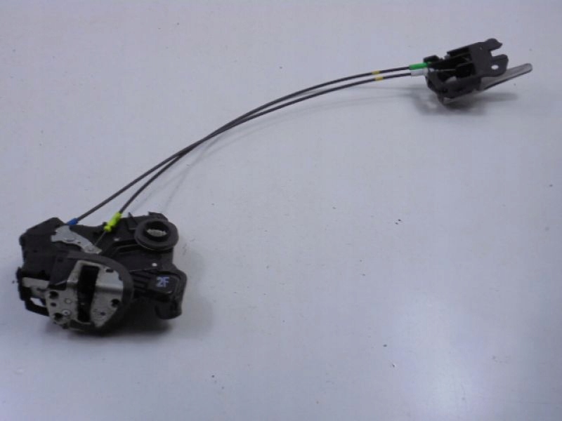 фото №7, Toyota auris i e150 замок перед правый 07-09