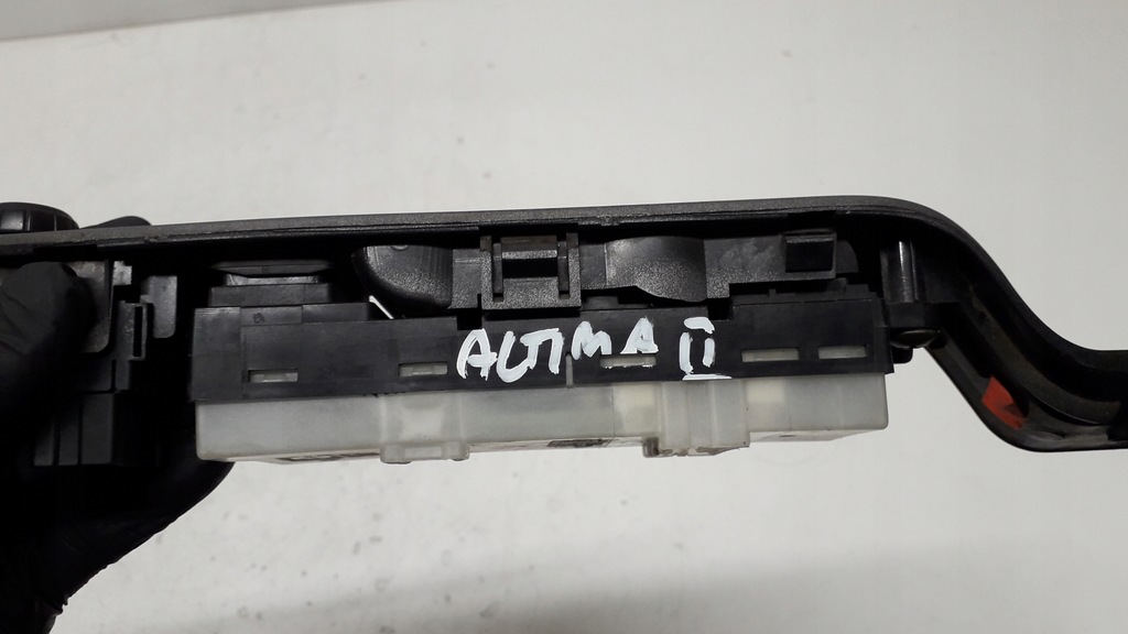 фото №8, Altima l31 02-06 панель переключатель окон левый перед