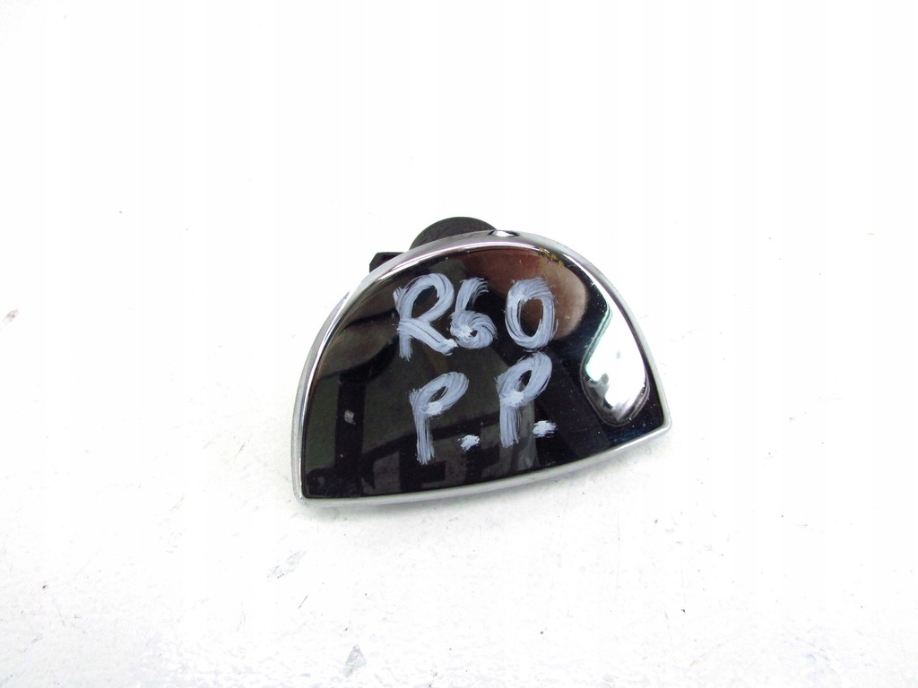 фото №1, Mini r60 countryman заглушка распылителя правый перед 10-17r