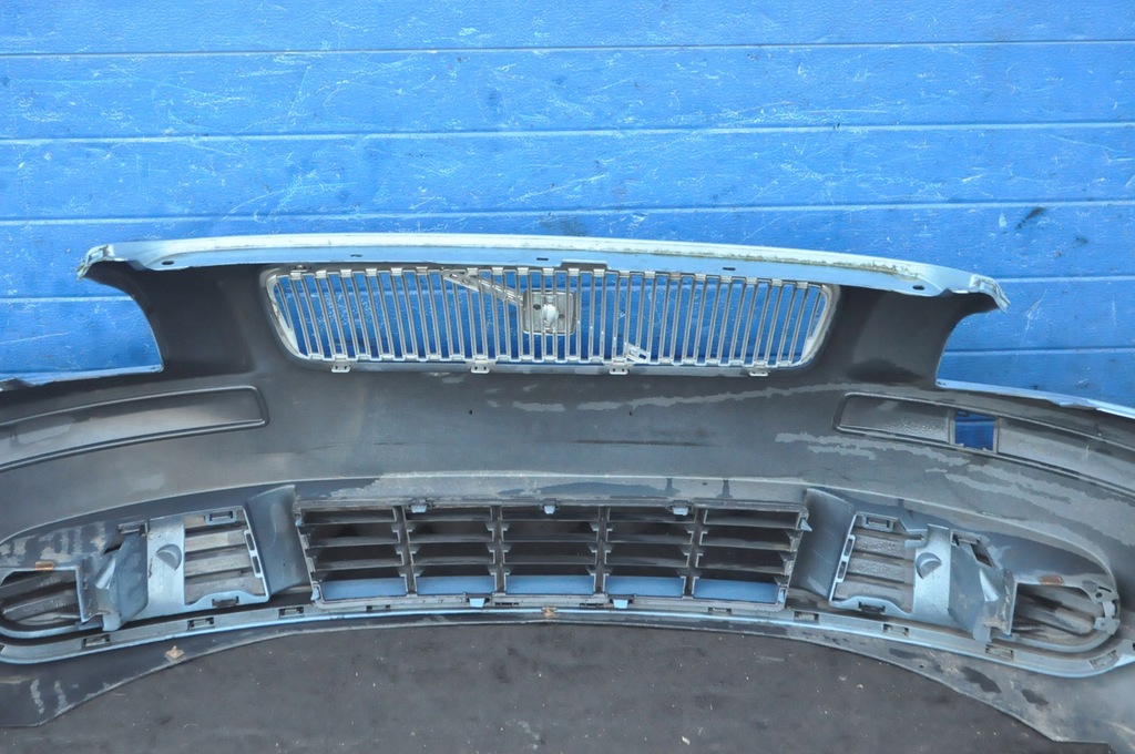 фото №16, Volvo s40 ii v50 бампер перед передний решётка радиатора решётки
