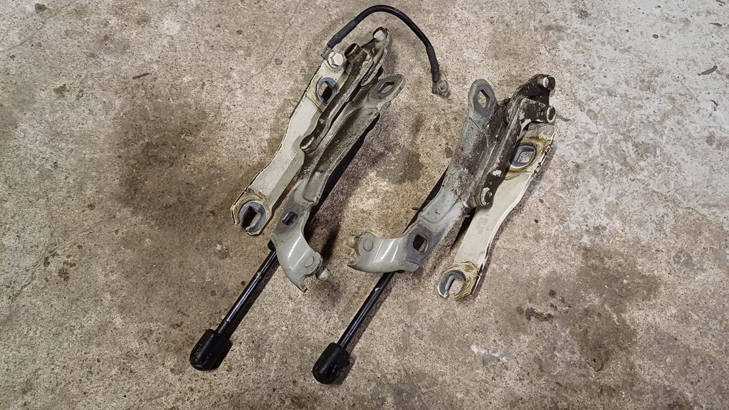 фото №1, Mini cooper r56 петля капот