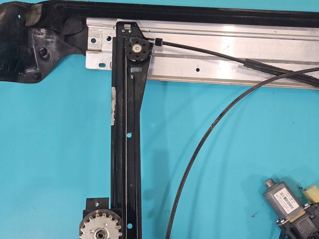 фото №4, Подъемник перед правый mini cooper one ii r56 06- 0130822381 3d hb 6pin