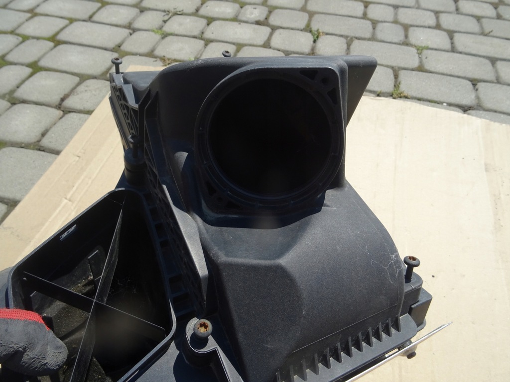 фото №4, Audi a4 a5 корпус фильтра воздуха 8k0133835ab