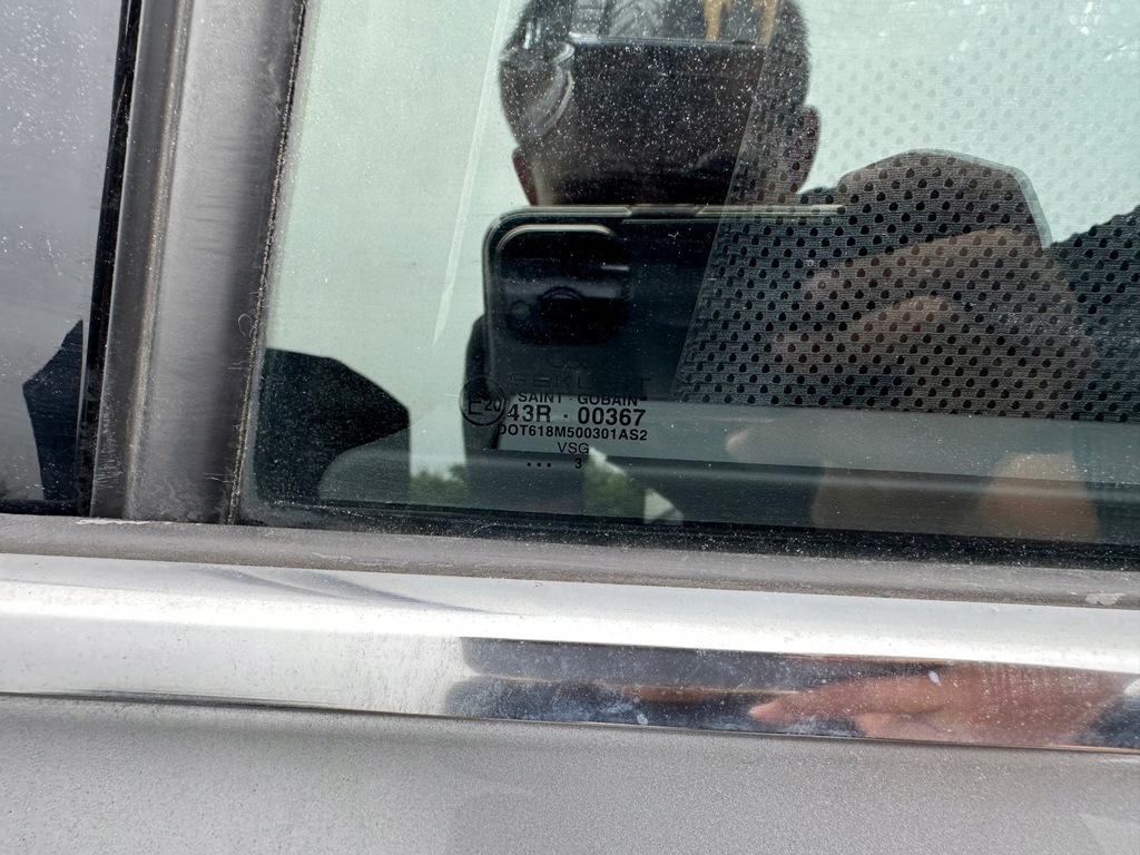 фото №6, Скло двері лівий задня audi a8 d3 03 vsg