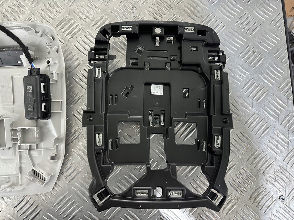 фото №8, Opel astra l лампа потолочный