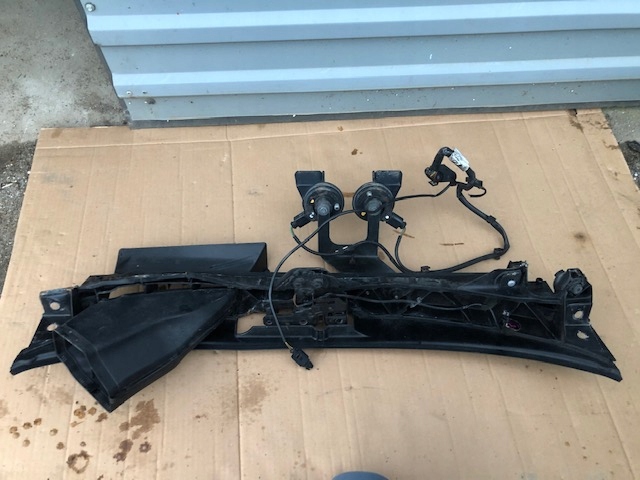 фото №4, Pas передній ,замок ,клаксон, audi a6 c6 4f0