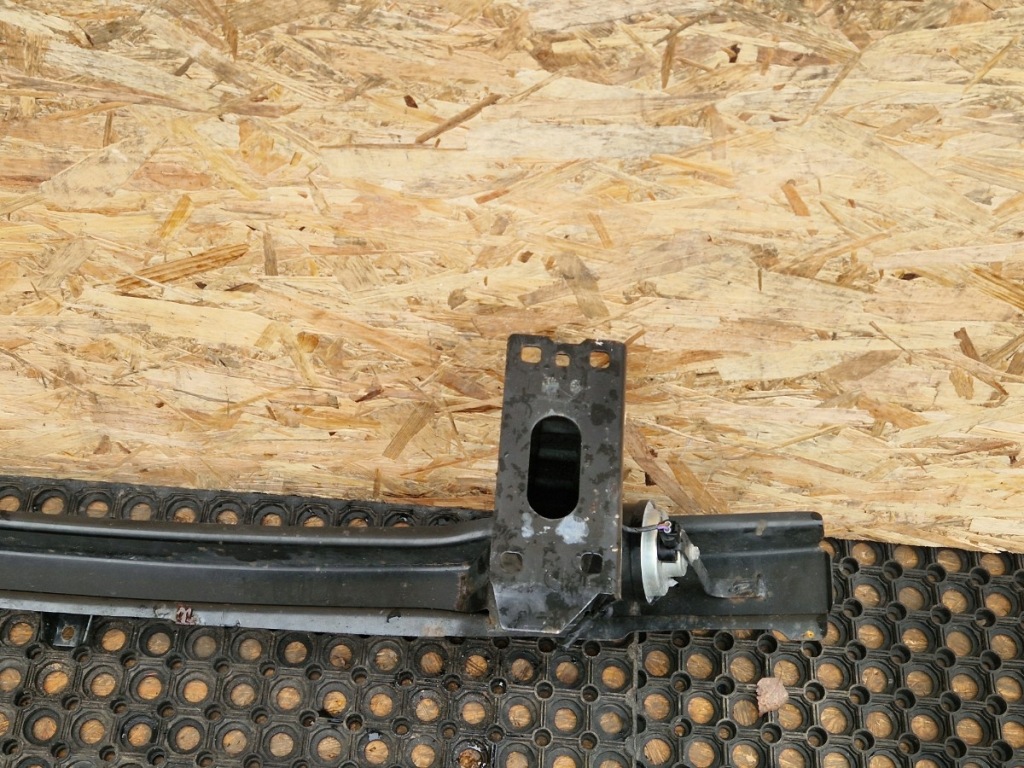 Купить Bmw e90, e91 балка pod бампер перед 14191810