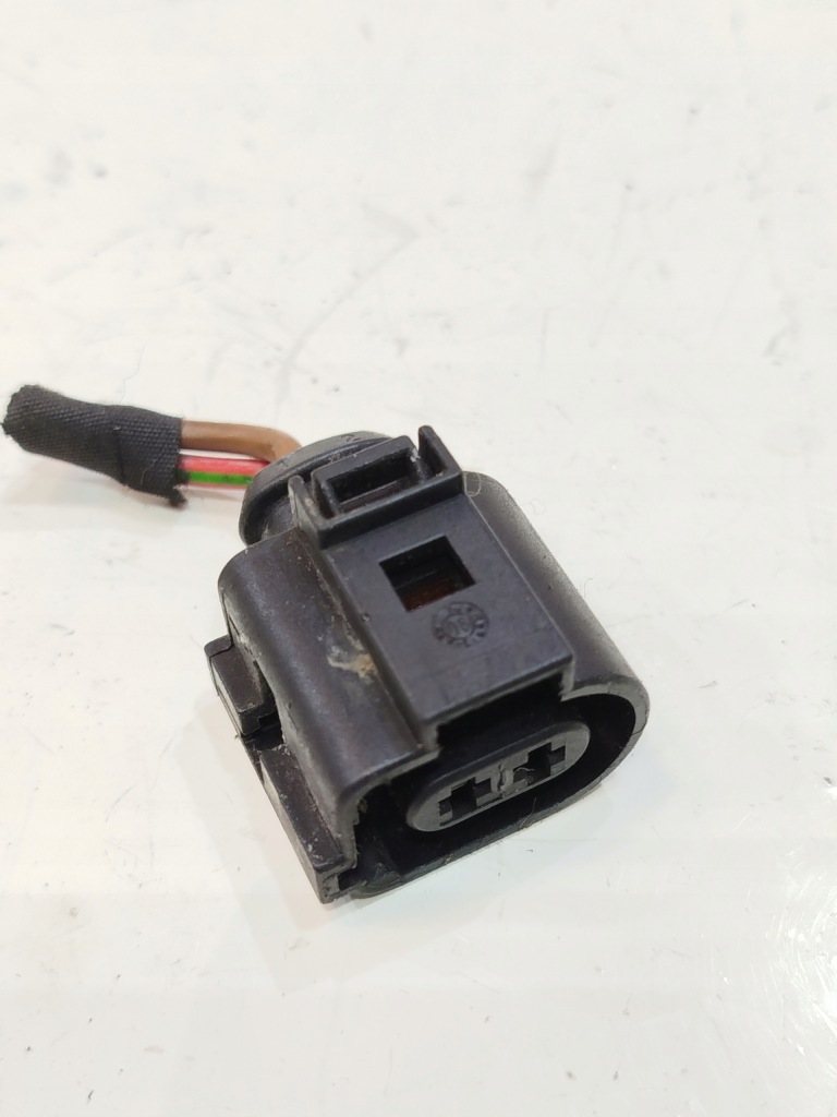 фото №1, Колодка штекер vw passat b8 1j0973722a