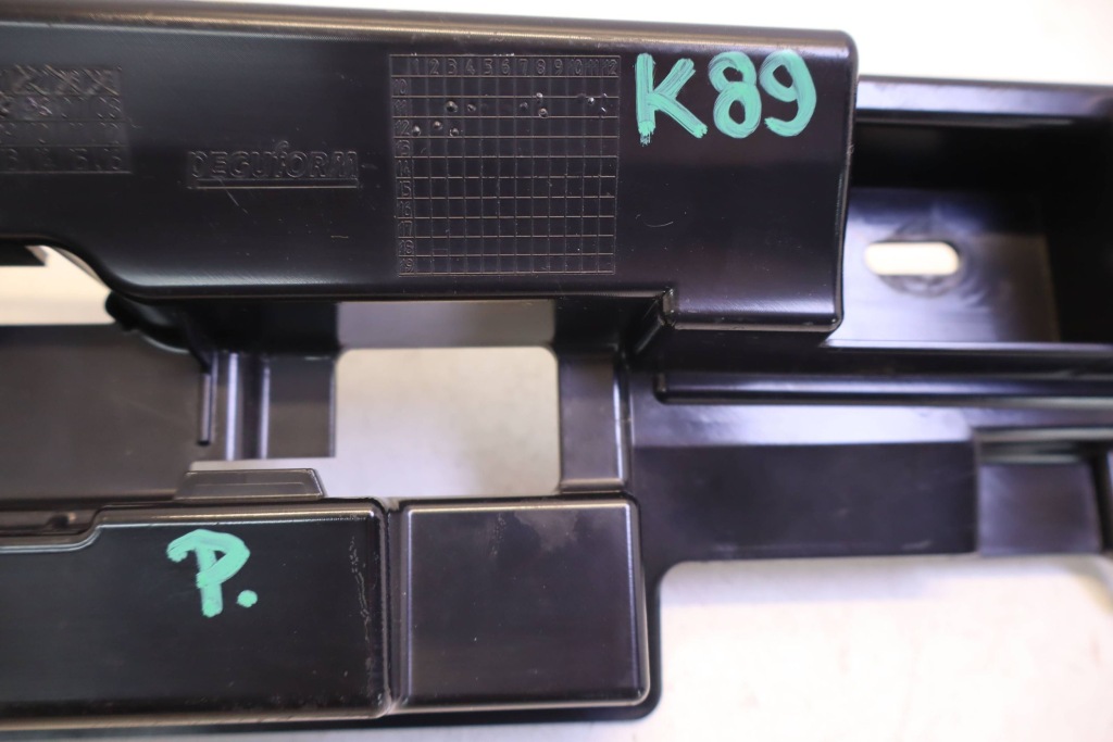 Кронштейн  кронштейн порог накладки порога правый bmw 3 f30 f35 f31 7256918 Недорого