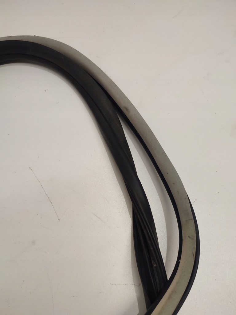 фото №5, C4 picasso i прокладка кузовная правый перед