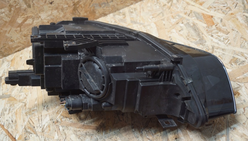 Лампа правий перед audi a4 b8 рестайлінг  8k0941004ac Доставка