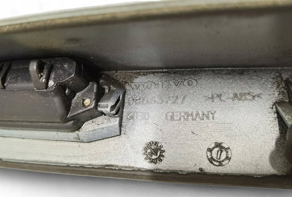 фото №8, Молдинг крышки volvo v50 2004 08663727