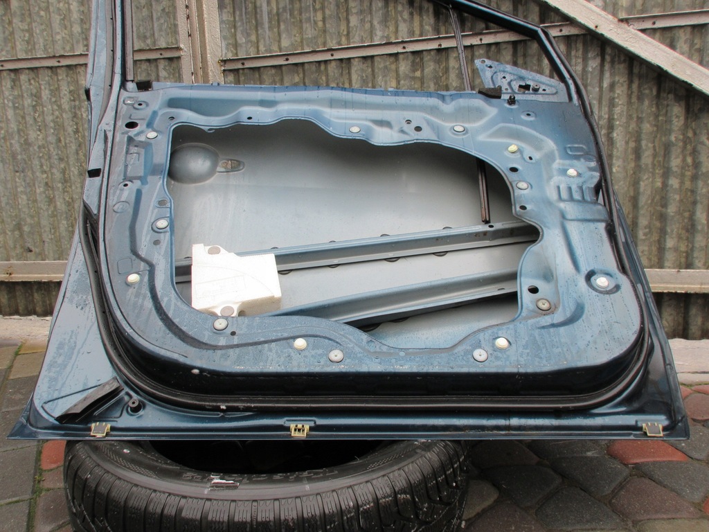 фото №15, Mazda 5 i cr 05-10 дверь перед передние 32c l/p