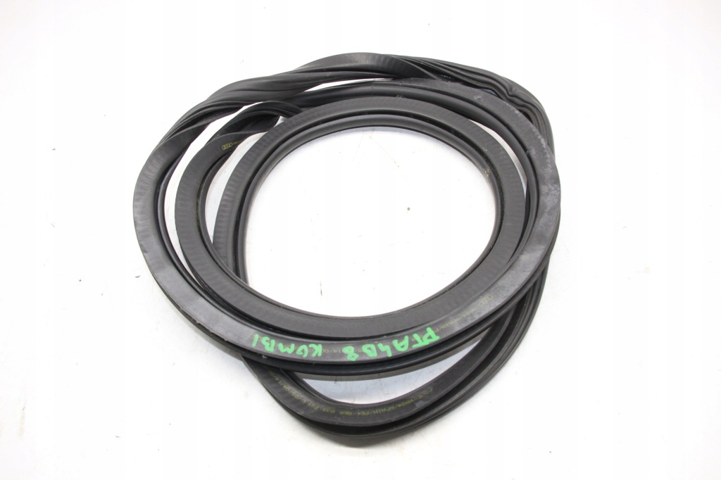 фото №1, Прокладка дверь правый задняя audi a4 b8 kombi