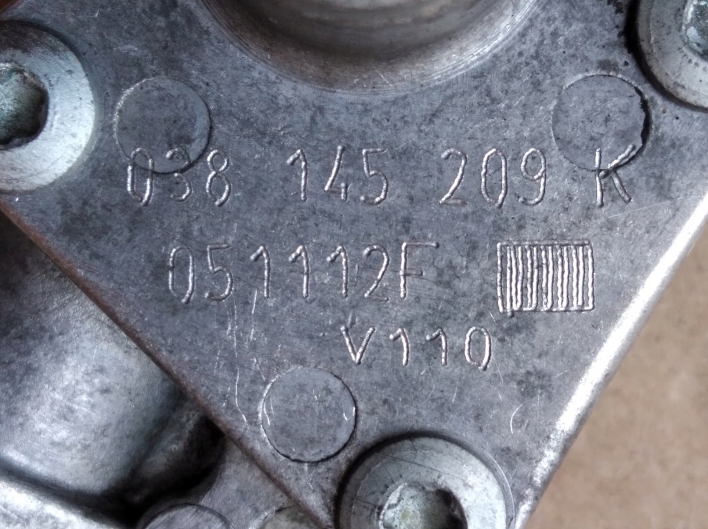 фото №4, Насос вакууму вакуум vw touran 1,9 tdi