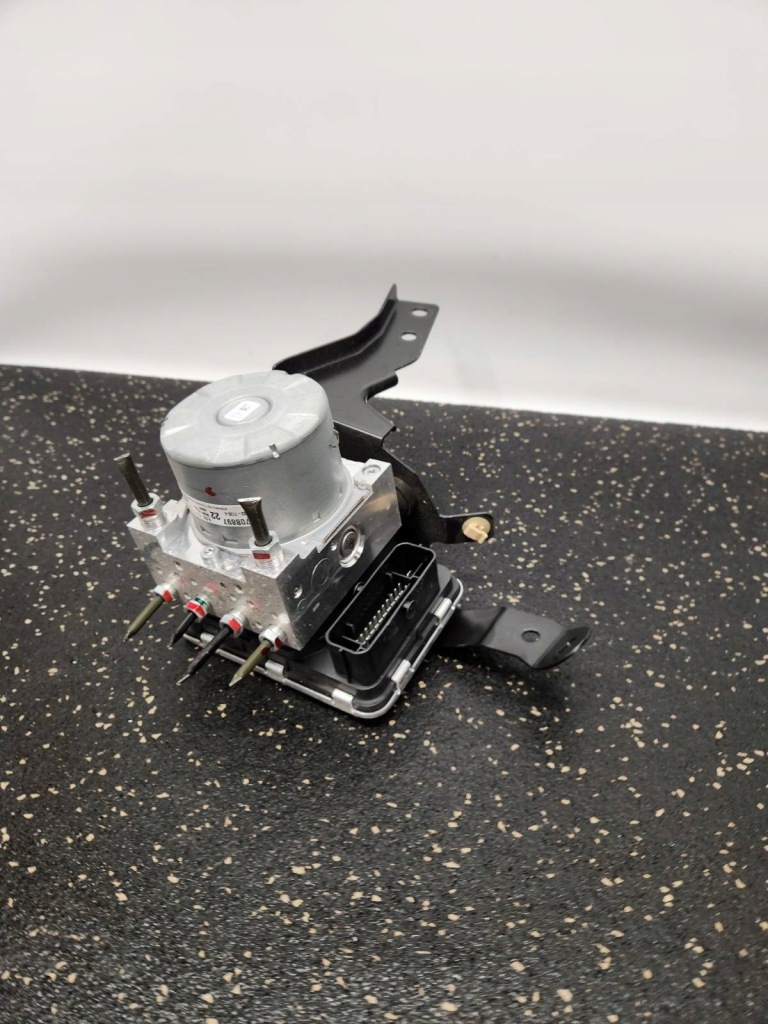 фото №1, Mitsubishi eclipse cross phev 21-24 lift- насос abs