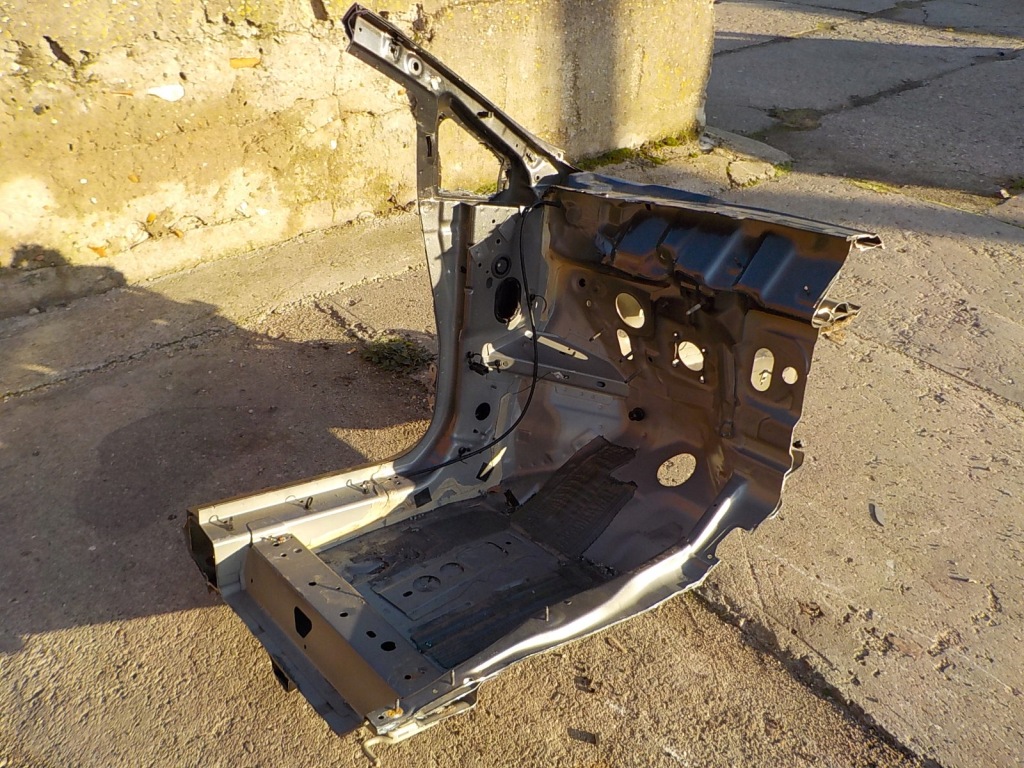 фото №4, Ford fiesta mk7 lift чверть перед ліва